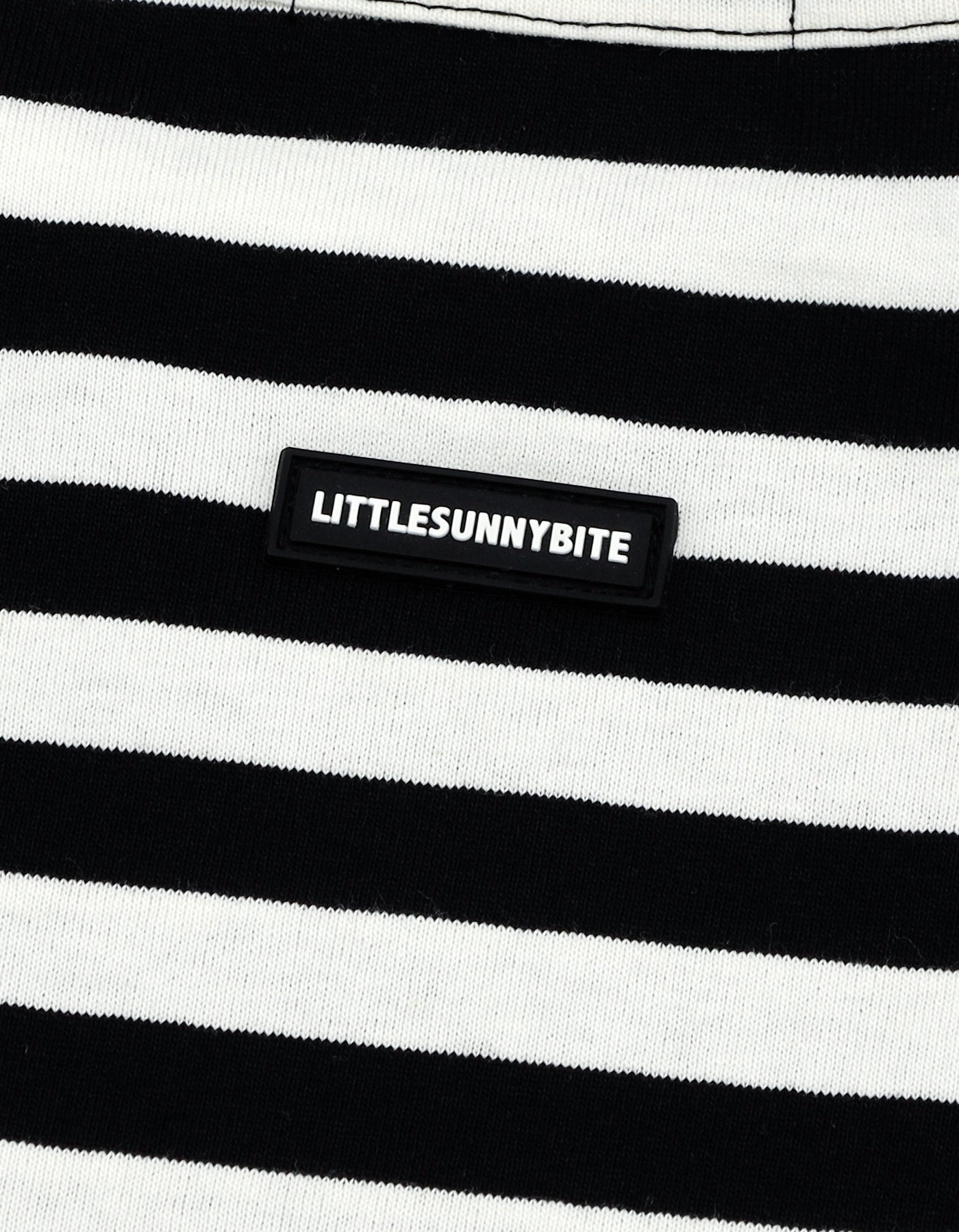 HELLO KITTY x little sunny bite stripe long tee / BLACK BD