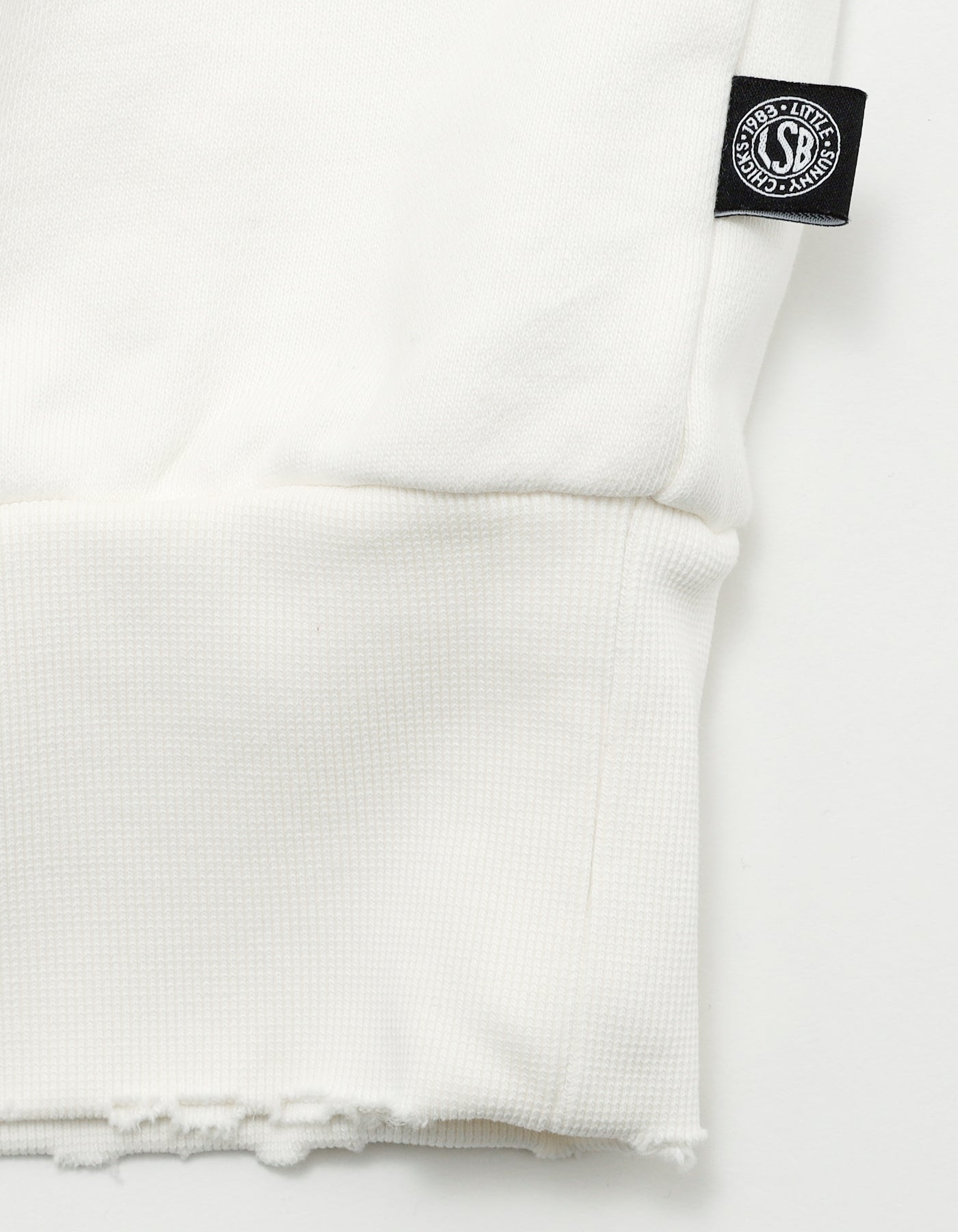 【PRE-ORDER】stranger things x little sunny bite logo sweat top / WHITE