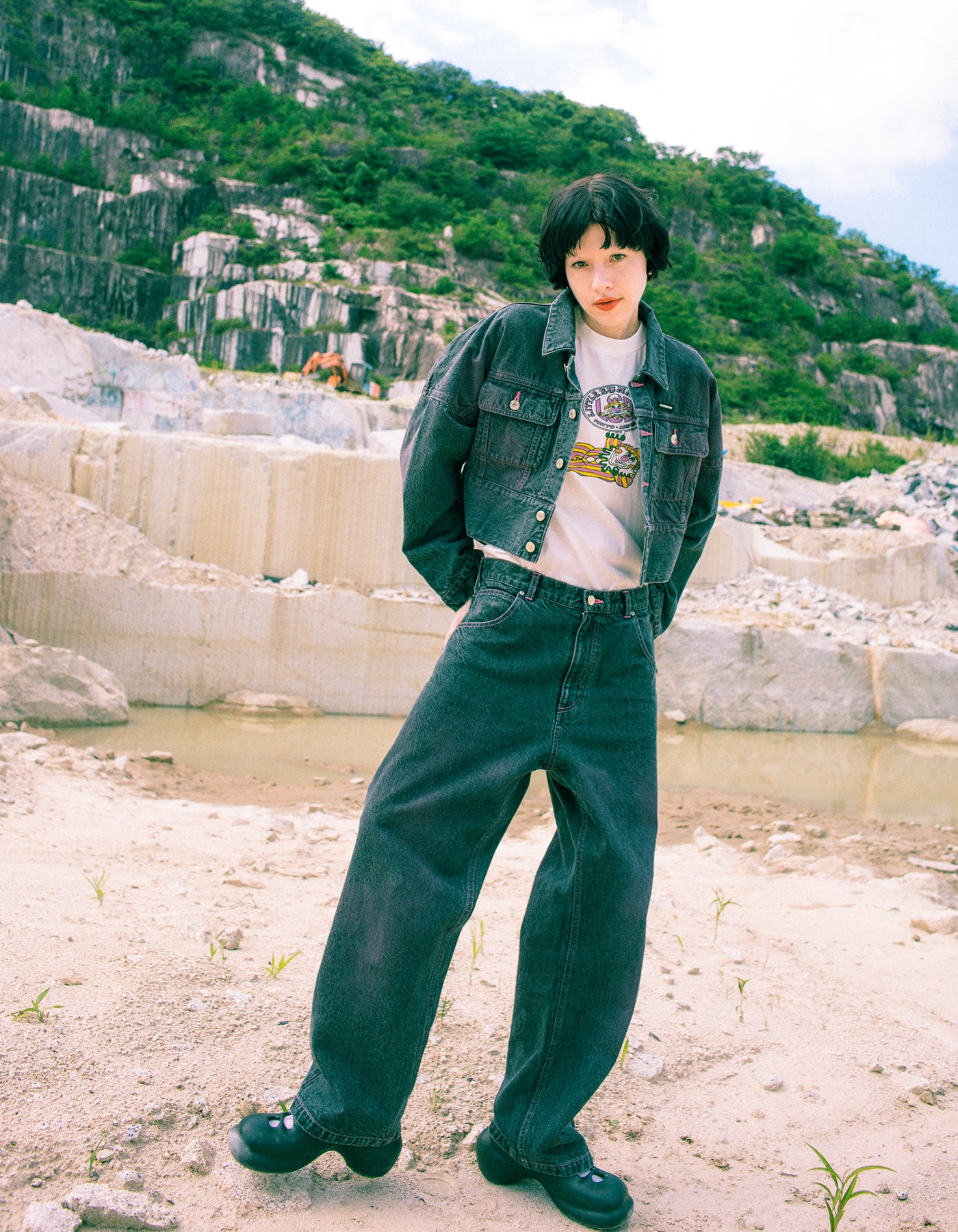 little sunny bite (リトルサニーバイト) airbrushed denim pants