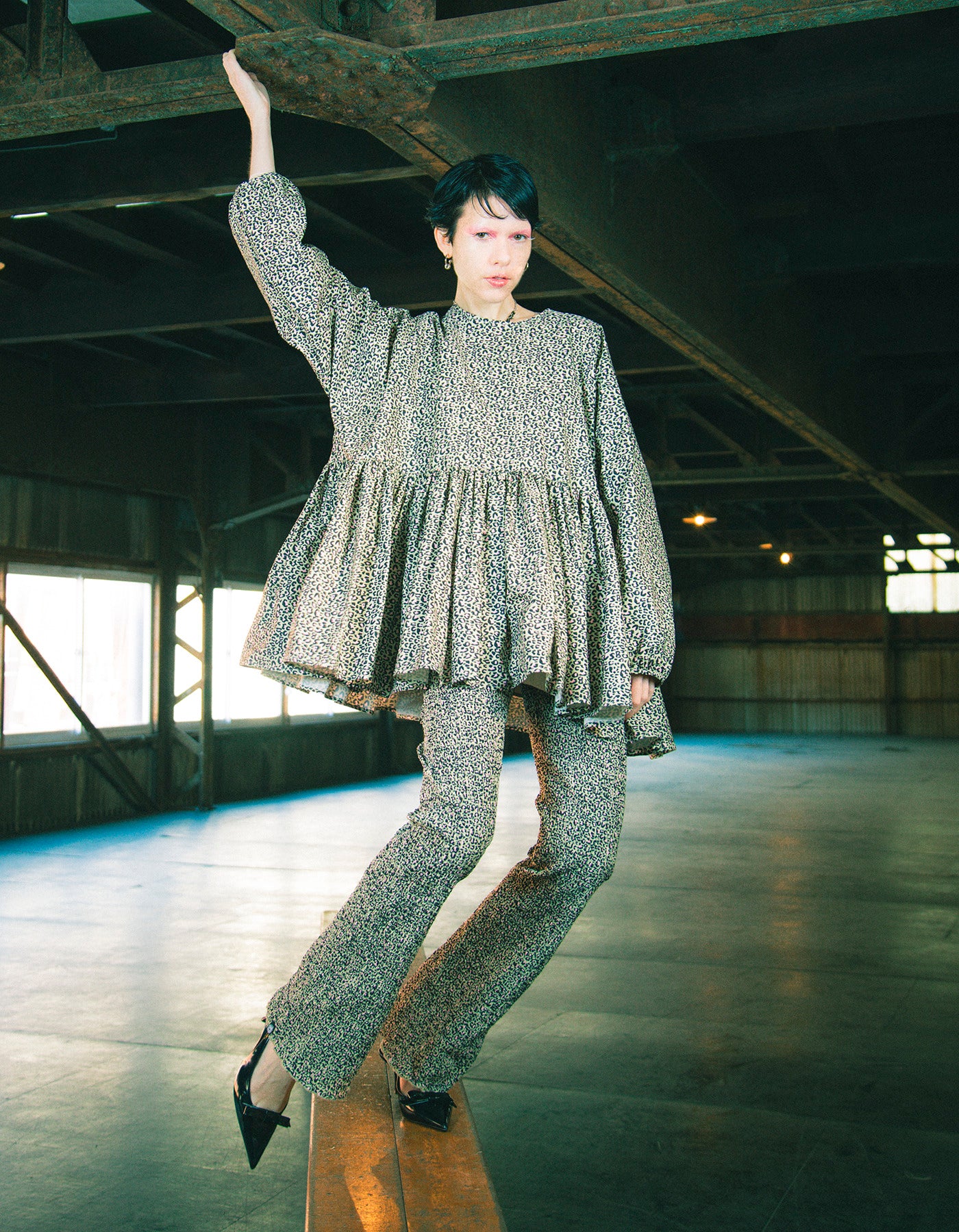 little sunny bite (リトルサニーバイト)leopard shirring pants