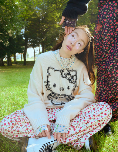 HELLO KITTY x little sunny bite knit top / WHITE