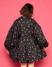 画像をギャラリービューアに読み込む, little sunny bite と pink house LSB floral bomber sleeve dress / BLACK