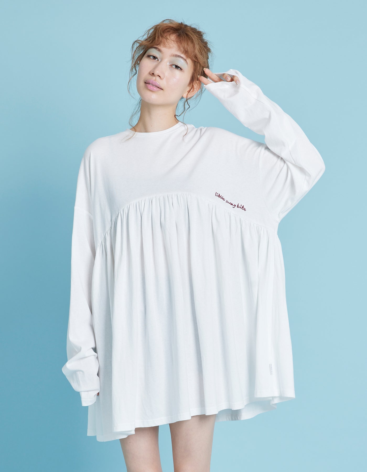 Gathered long tee mini dress / WHITE