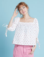 画像をギャラリービューアに読み込む, Cherry mini blouse / WHITE